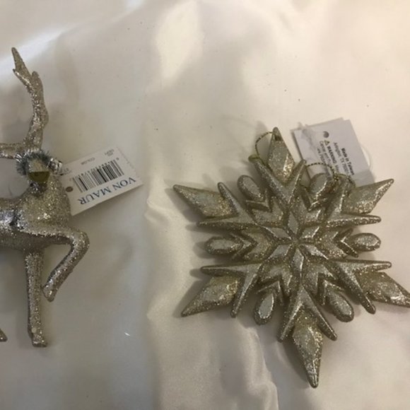 SET OF 2 GOLD SNOWFLAKE & DEER ORNAMENTS BY VON MAUR. STUNNING! - Picture 2 of 2